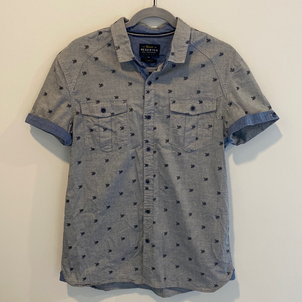 Reserved Men’s Size Medium Button-Down